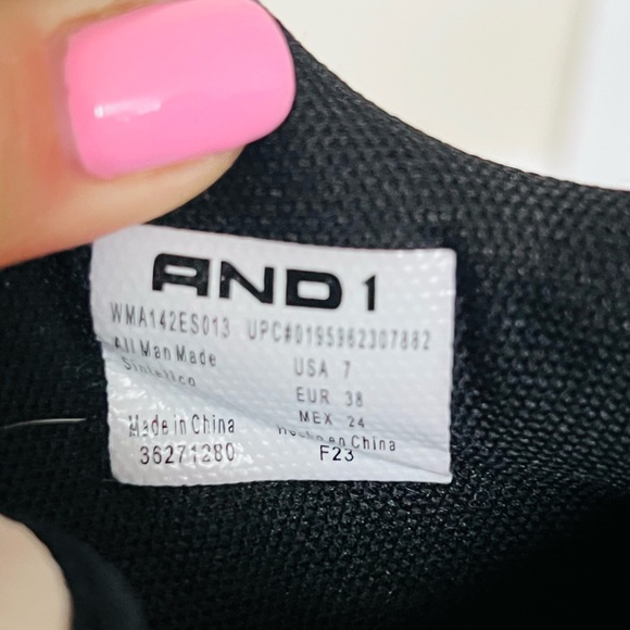 Boys size 7 Black and White And1 Sneakers - Picture 4 of 5